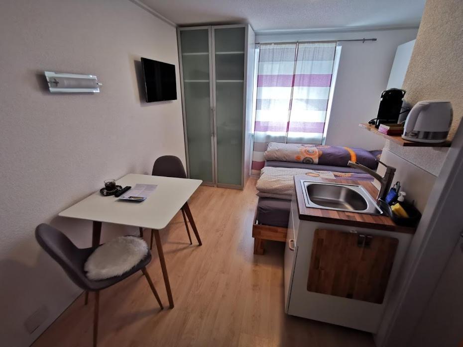 Apartments Haus Quelle ロイカーバード エクステリア 写真